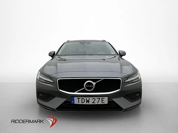 Volvo V60 2021 photo 2