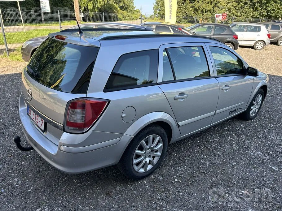 Opel Astra 2008 photo 4