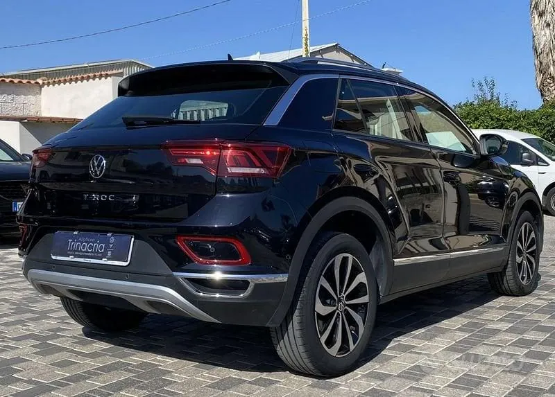 Volkswagen T-Roc 2023 photo 4