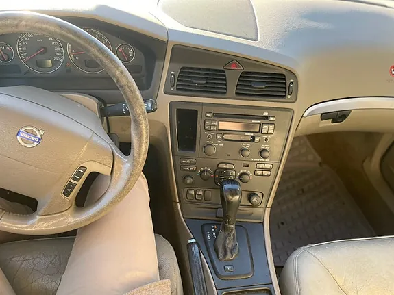 Volvo V70 2004 photo 5