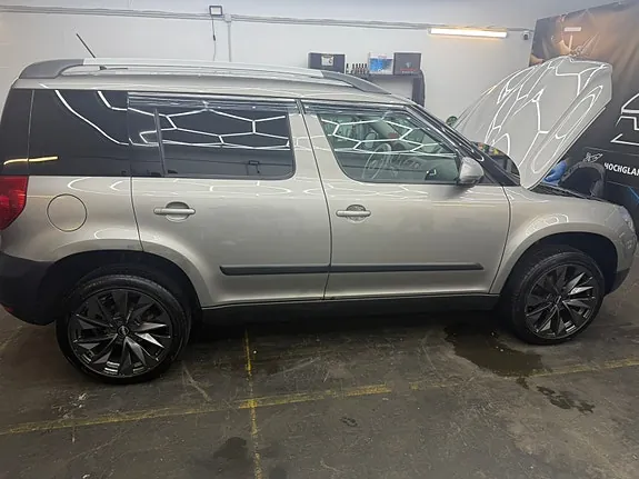 Skoda Yeti 2013 photo 3