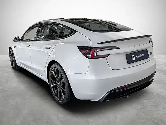 Tesla Model 3 2024 photo 3