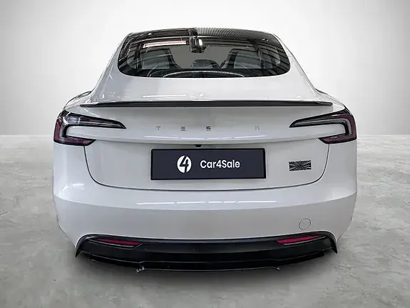 Tesla Model 3 2024 photo 4