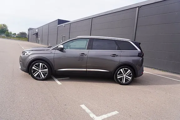 Peugeot 5008 2017 photo 2