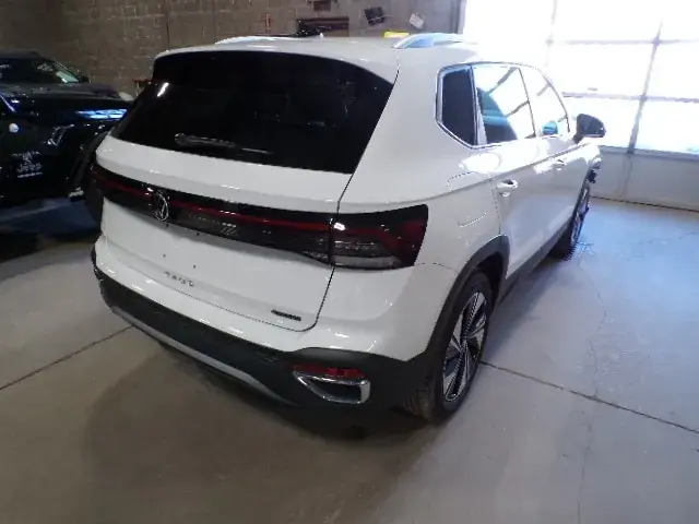 Volkswagen Taos 2026 photo 4