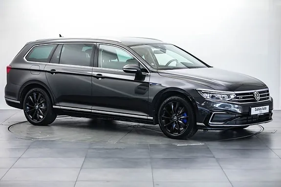 Volkswagen Passat 2020 photo 2