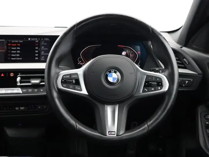 BMW 1 Series 2022 photo 5