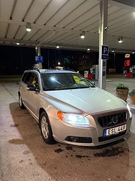 Volvo V70 2008 photo 2