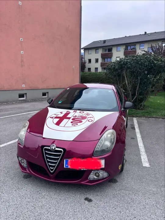 Alfa Romeo Giulietta 2010 photo 3