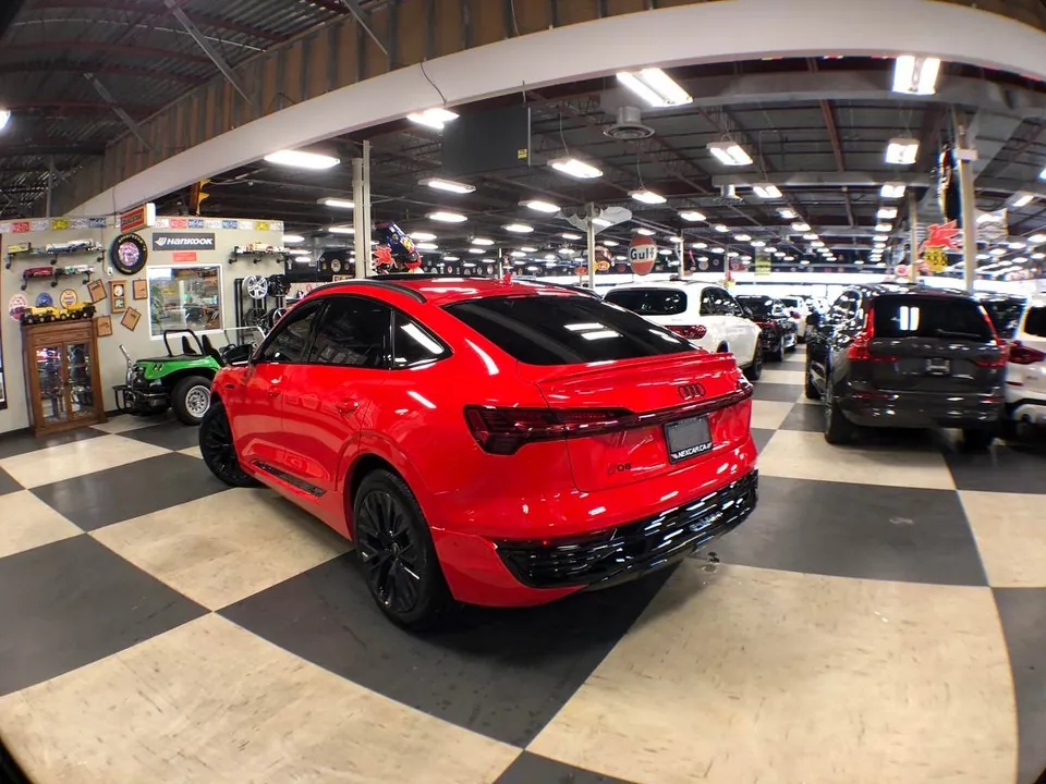 Audi E-Tron Q8 2024 photo 5