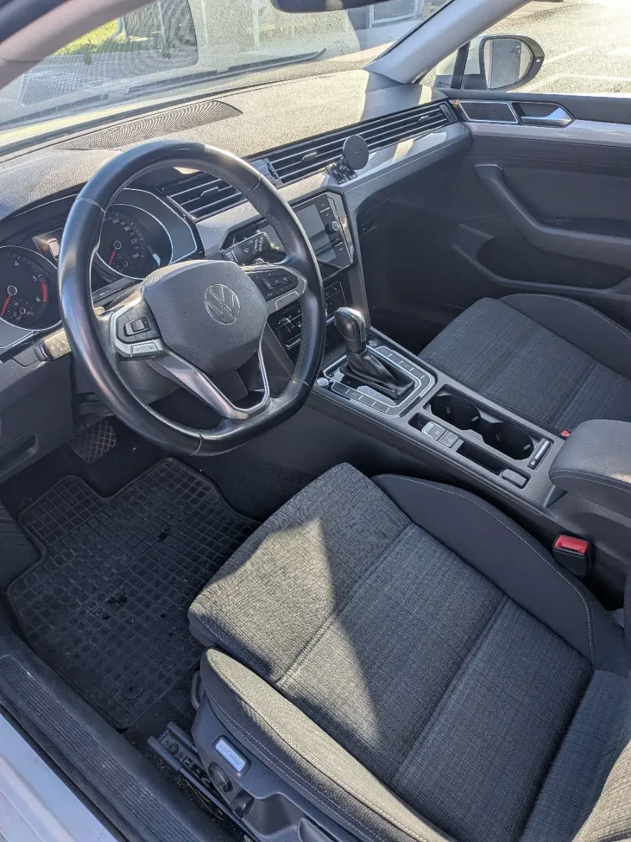 Volkswagen Passat 2021 photo 3