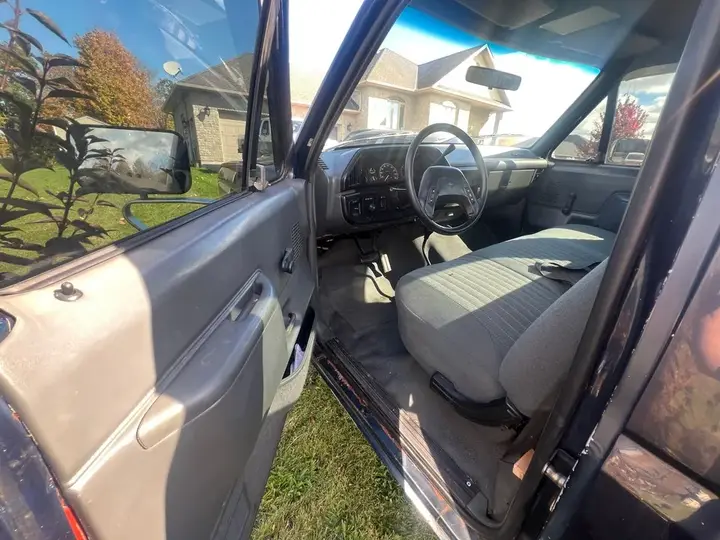 Ford F-150 1990 photo 5