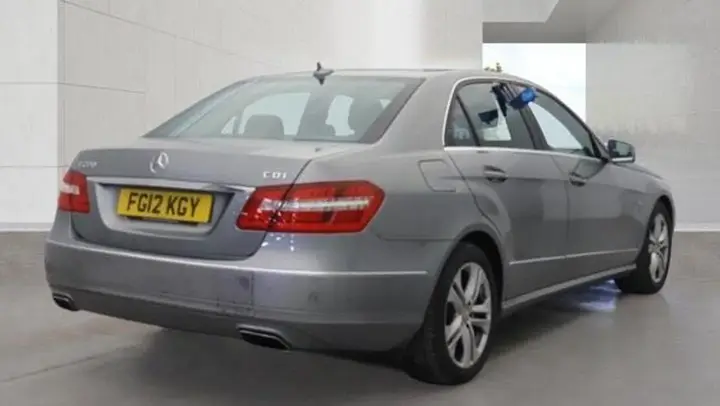 Mercedes-Benz E-Class 2012 photo 3