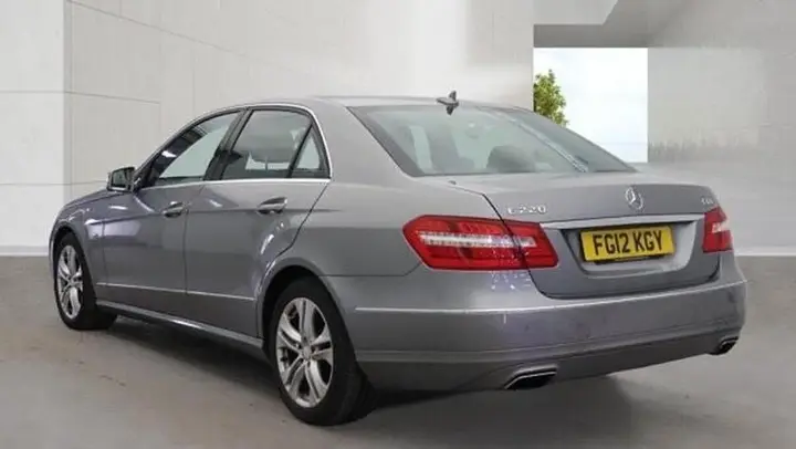 Mercedes-Benz E-Class 2012 photo 2