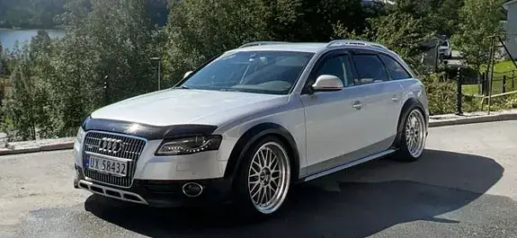 Audi A4 Allroad 2010 photo 2