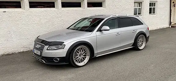 Audi A4 Allroad 2010 photo 3