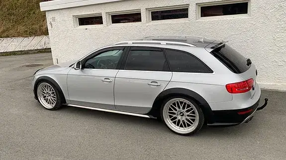 Audi A4 Allroad 2010 photo 4