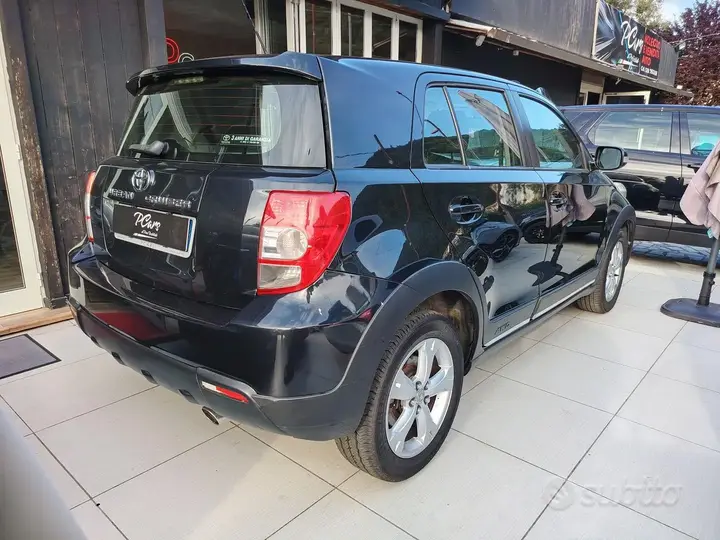 Toyota Urban Cruiser 2010 photo 2