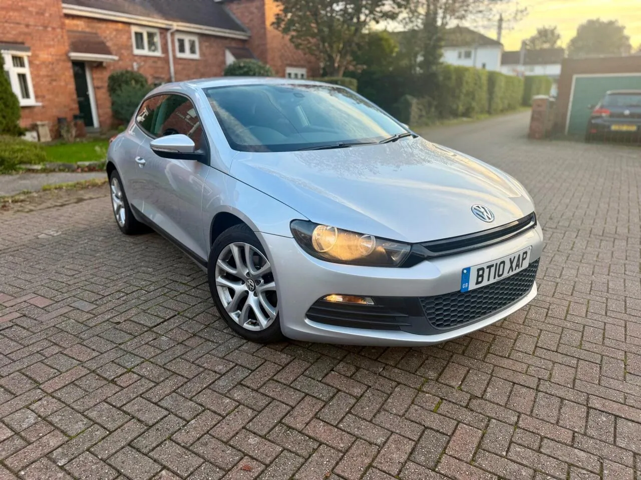 Volkswagen Scirocco 2010 photo 2