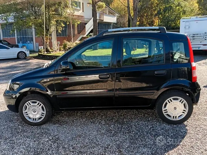 Fiat Panda 2010 photo 2