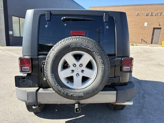 Jeep Wrangler 2010 photo 4