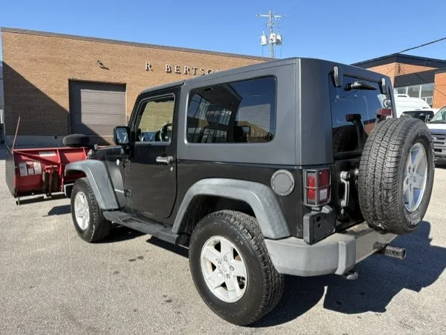 Jeep Wrangler 2010 photo 3