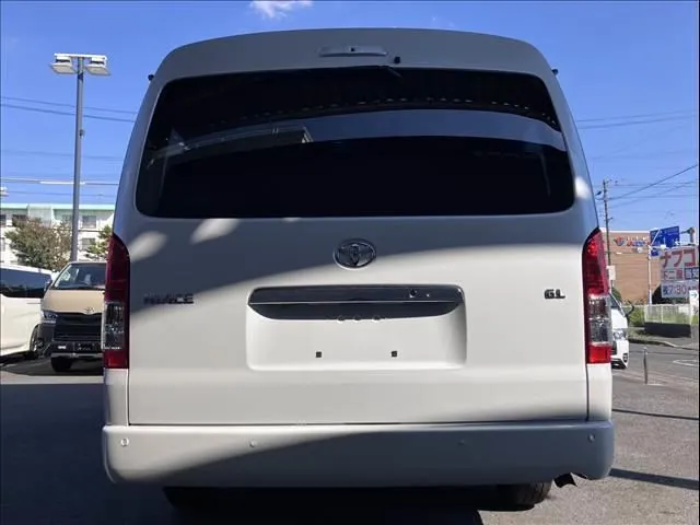 Toyota Hiace Wagon 2026 photo 3