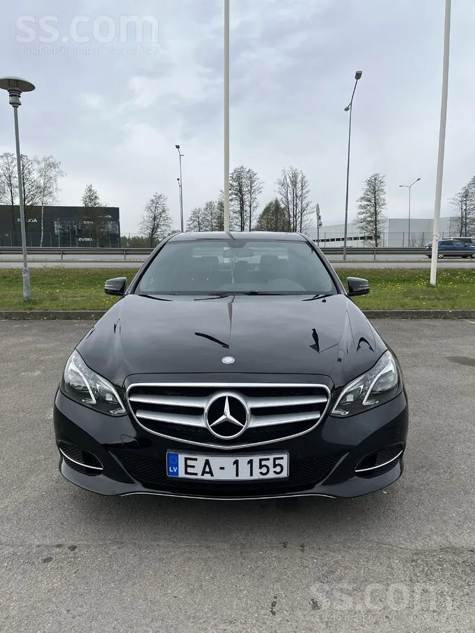 Mercedes-Benz E220 2014 photo 2