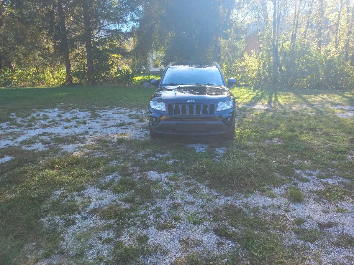 Jeep Compass 2012 photo 3