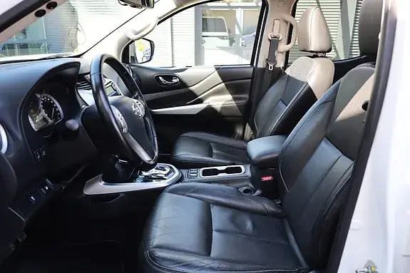 Nissan Navara 2021 photo 2