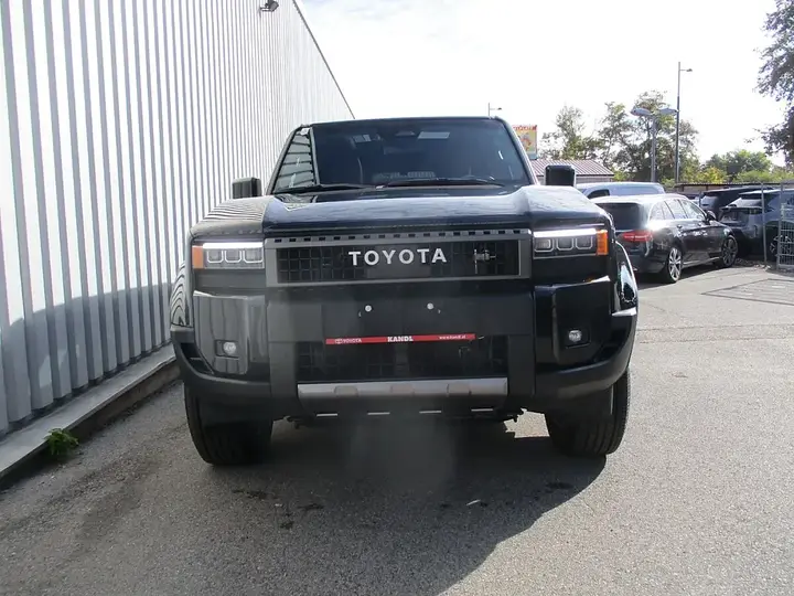 Toyota Land Cruiser 2026 photo 3