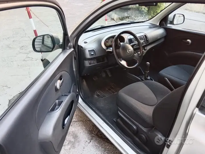 Nissan Micra 2010 photo 5