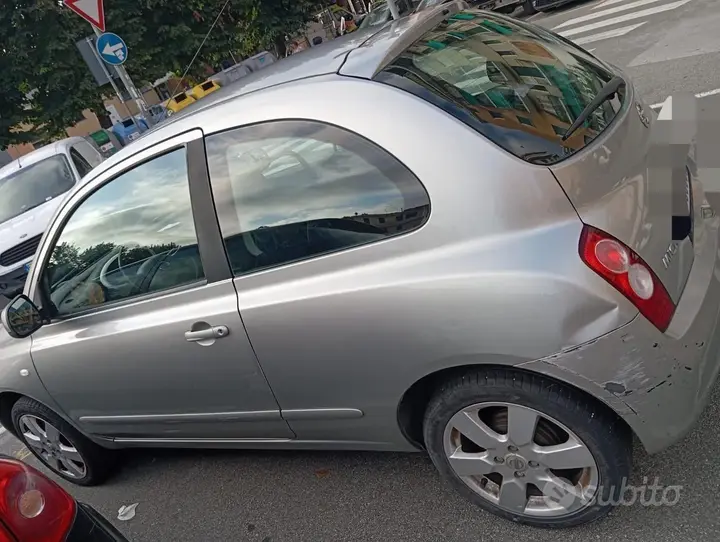 Nissan Micra 2010 photo 4
