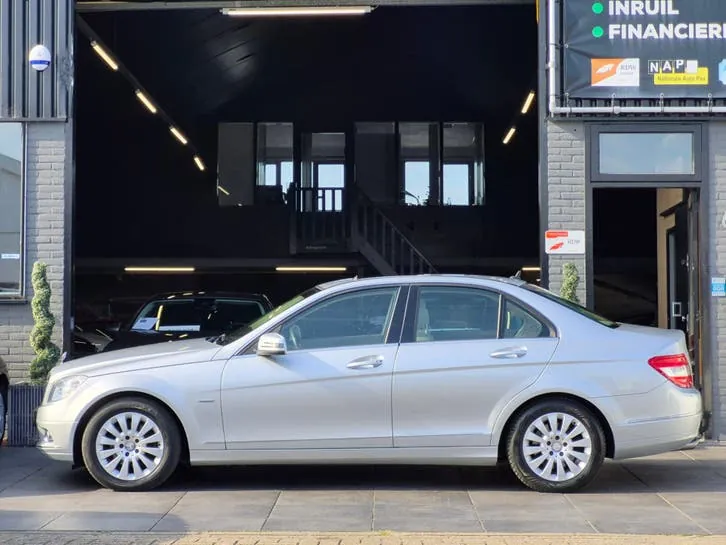 Mercedes-Benz C-Class 2009 photo 2