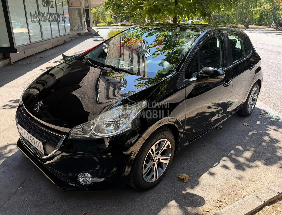 Peugeot 208