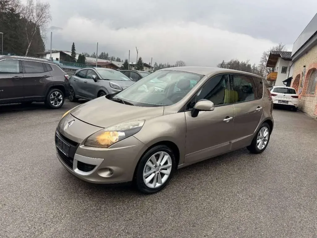 Renault Scenic 2010 photo 2
