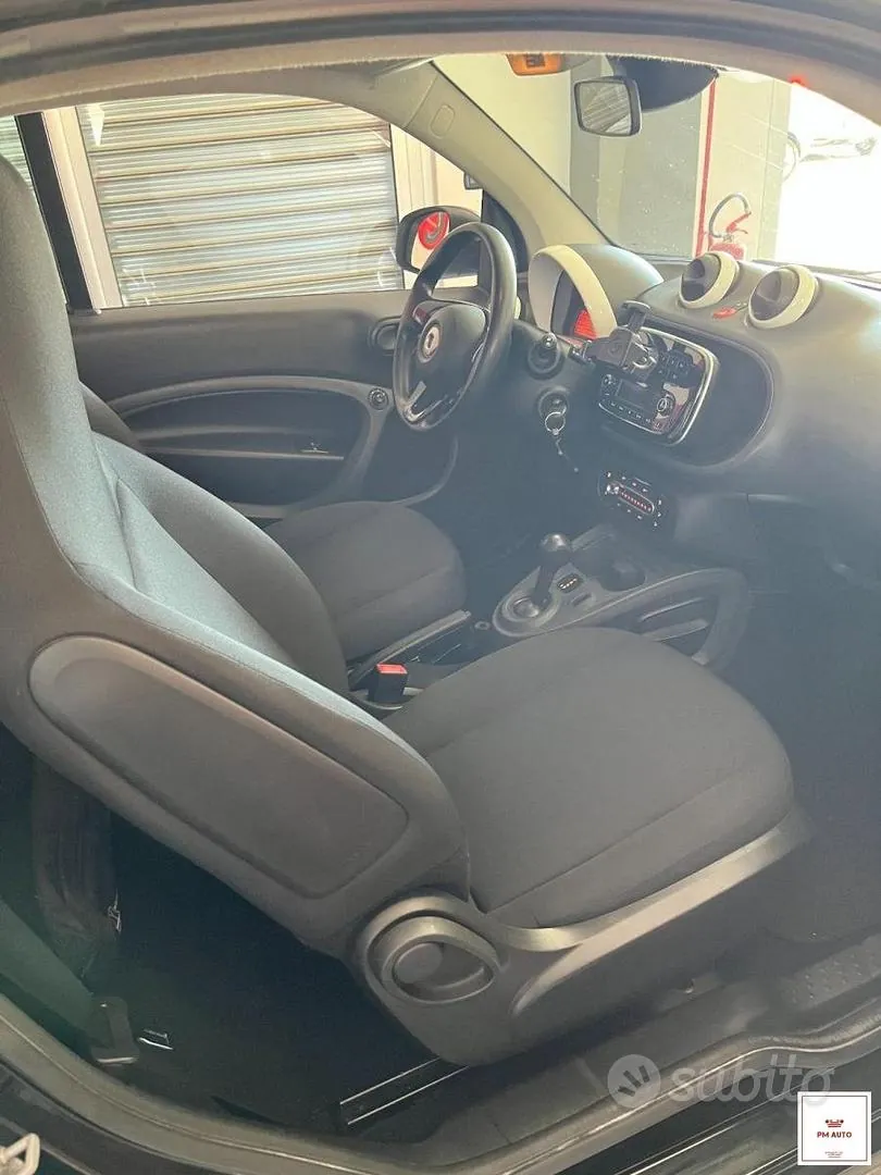 Smart Fortwo 2018 photo 4