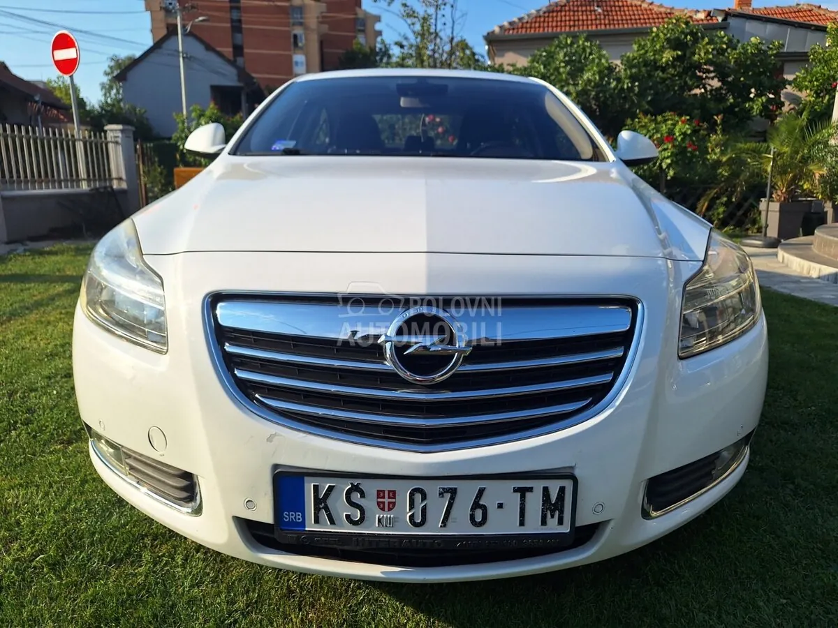 Opel Insignia 2012 photo 3