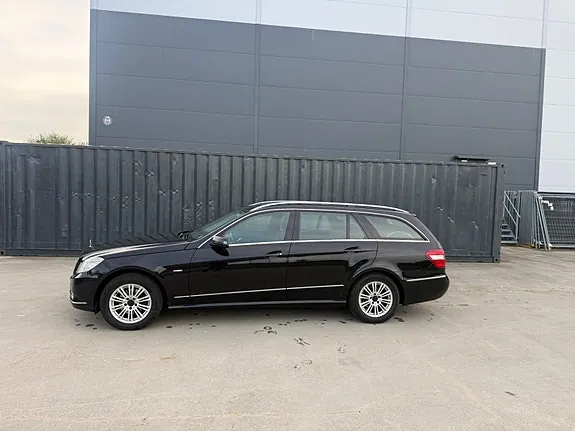 Mercedes-Benz E200 D
