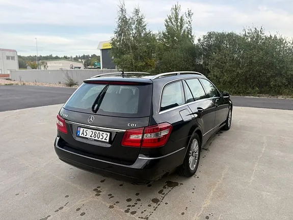 Mercedes-Benz E200 D 2010 photo 3