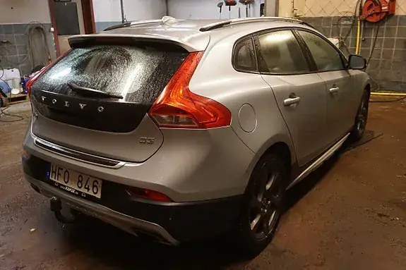 Volvo V40 Cross Country 2014 photo 2