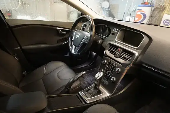 Volvo V40 Cross Country 2014 photo 4
