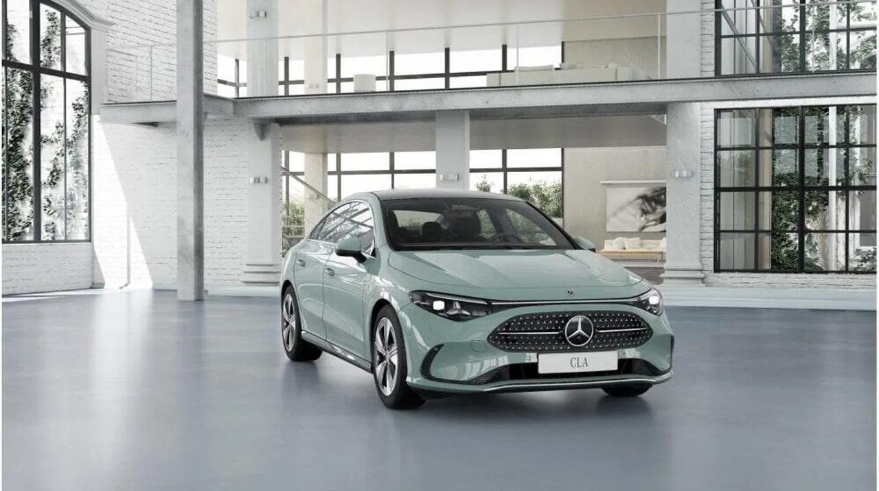 Mercedes-Benz Cla photo 2