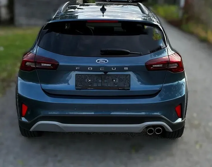 Ford Focus 2025 photo 2