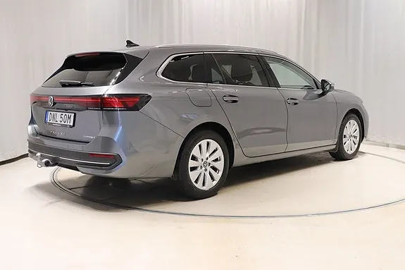 Volkswagen Passat 2025 photo 4