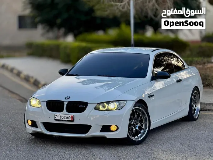 BMW 3 Series 2009 photo 2