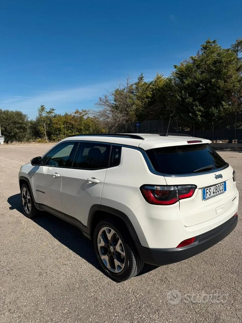 Jeep Compass 2018 photo 2