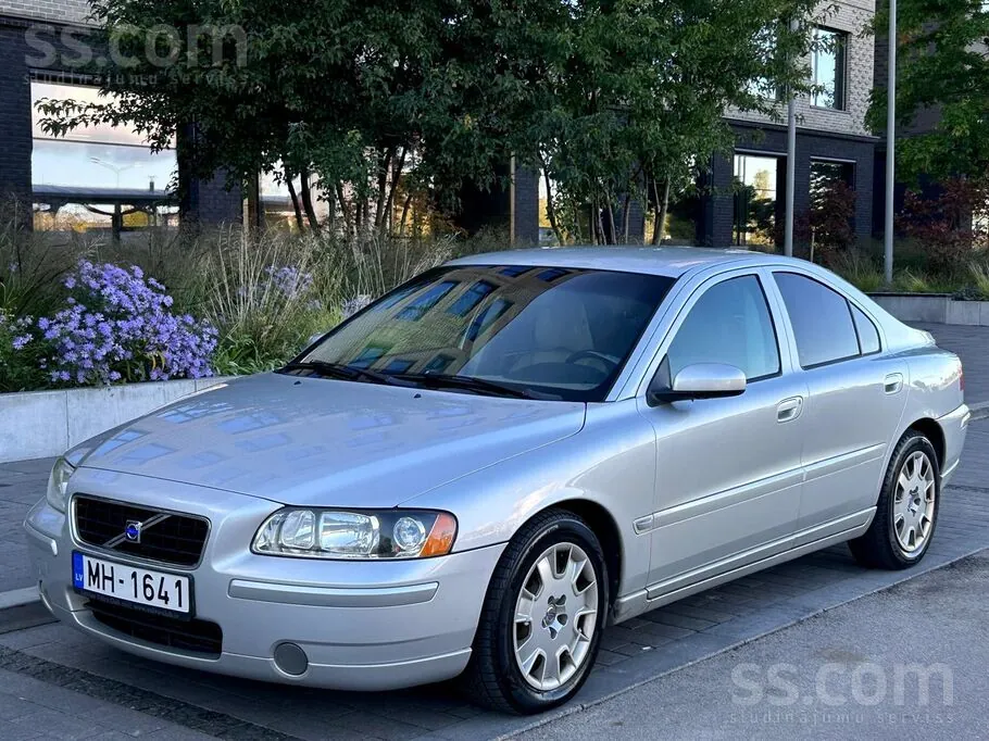 Volvo S60