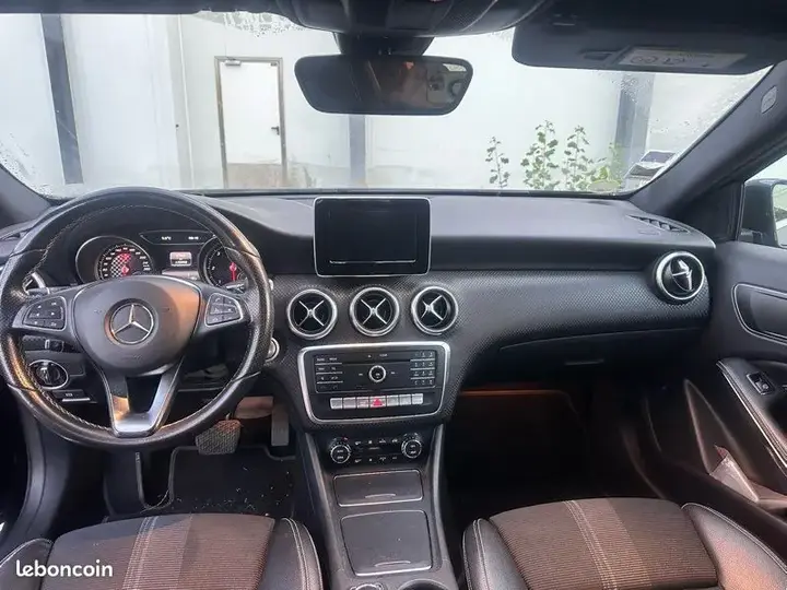 Mercedes-Benz A-Class 2017 photo 3