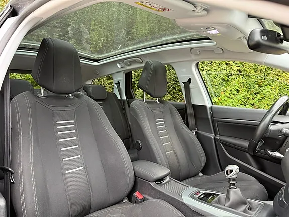 Peugeot 308 2014 photo 5
